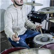 Profesor de batería para iniciantes y para aquellos que desean seguir perfeccionandose en este hermoso instrumento